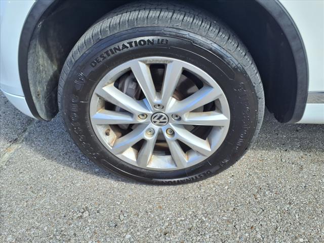 2014 Volkswagen Touareg V6 Sport