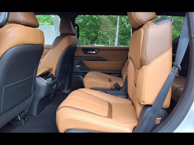 2025 Nissan Armada SL