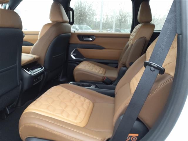 2025 Nissan Armada Platinum
