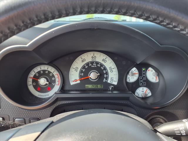 2013 Toyota FJ Cruiser Base
