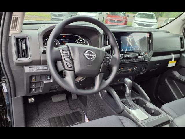 2025 Nissan Frontier S