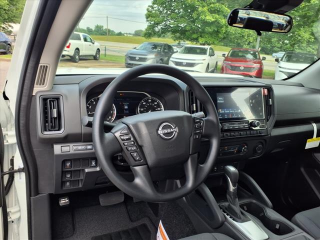 2025 Nissan Frontier S