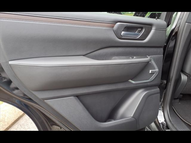 2025 Nissan Armada Platinum