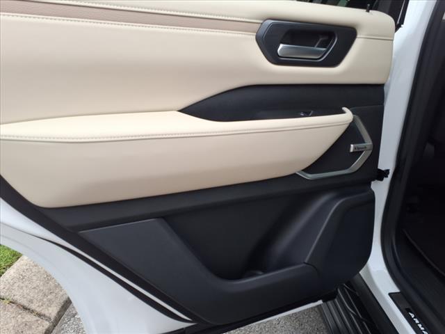 2025 Nissan Armada Platinum