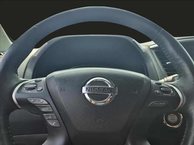 2019 Nissan Pathfinder SL