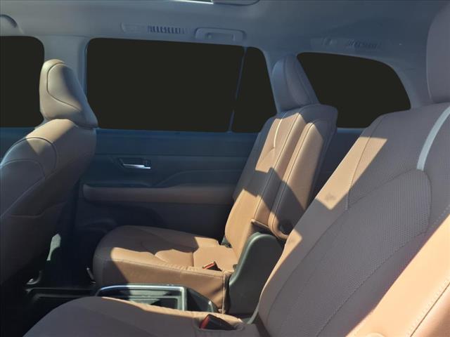 2024 Toyota Grand Highlander Platinum