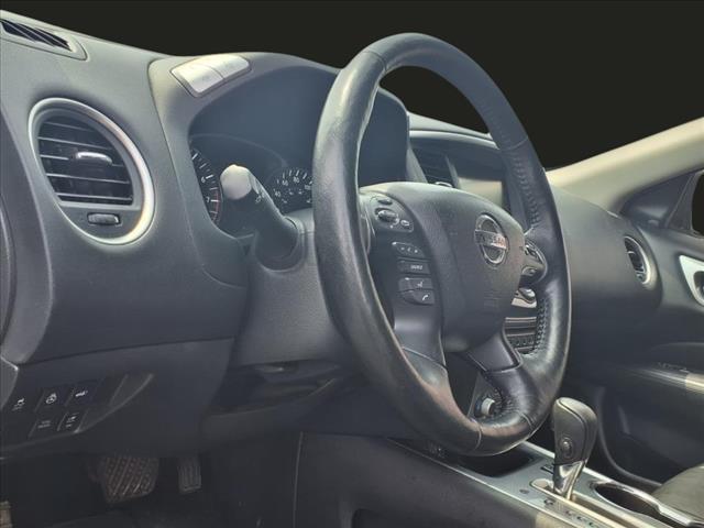 2019 Nissan Pathfinder SL
