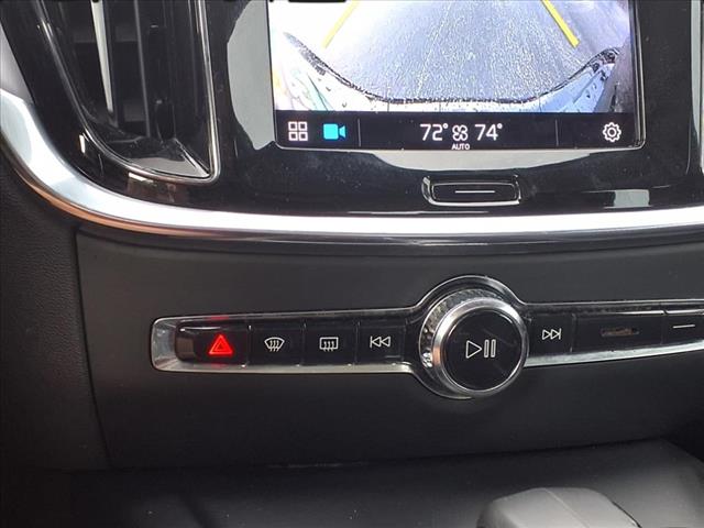 2024 Volvo S60 Core Dark Theme
