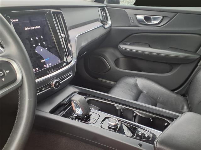 2024 Volvo S60 Core Dark Theme