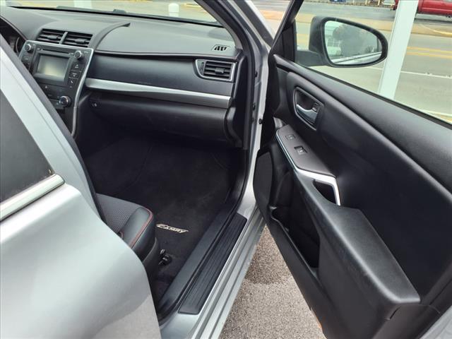 2017 Toyota Camry SE