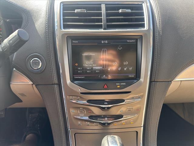 2014 Lincoln MKX Base