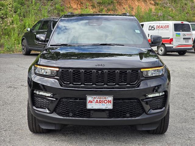 2025 Jeep Grand Cherokee Limited 4WD w/ Black Appearance Pkg