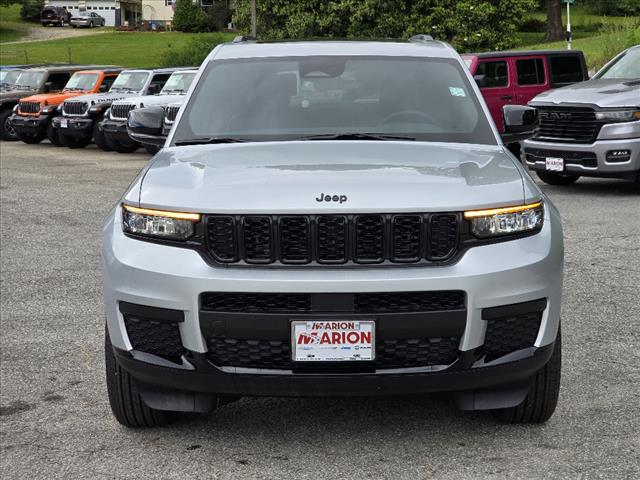 2025 Jeep Grand Cherokee L Altitude X 4WD w/ Back-up Camera and Remote Star