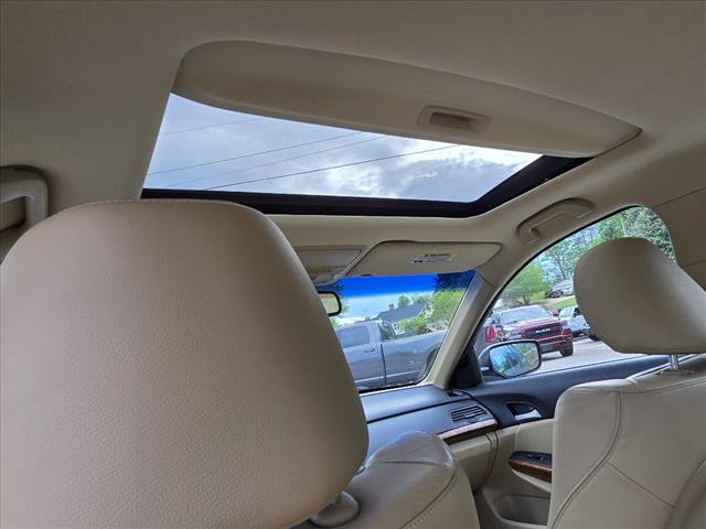2012 Honda Accord EX-L 2.4 w/ Heated Bucket Seats and Premium Audi