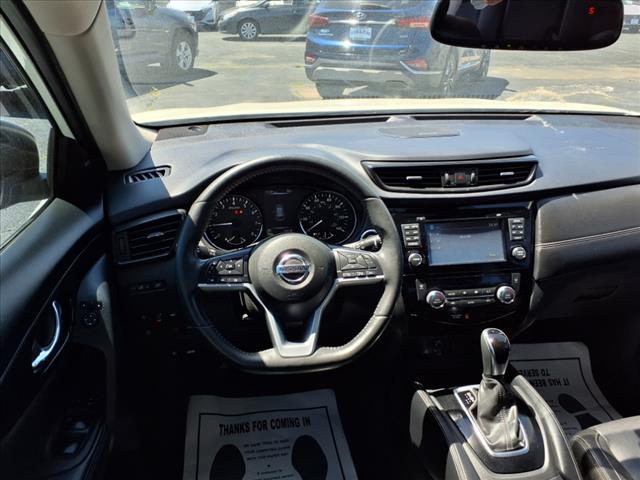 2017 Nissan Rogue SL