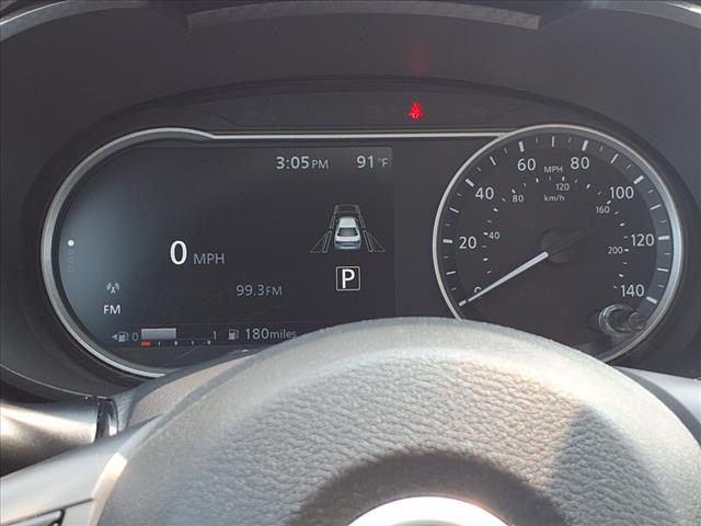 2021 Nissan Versa SR