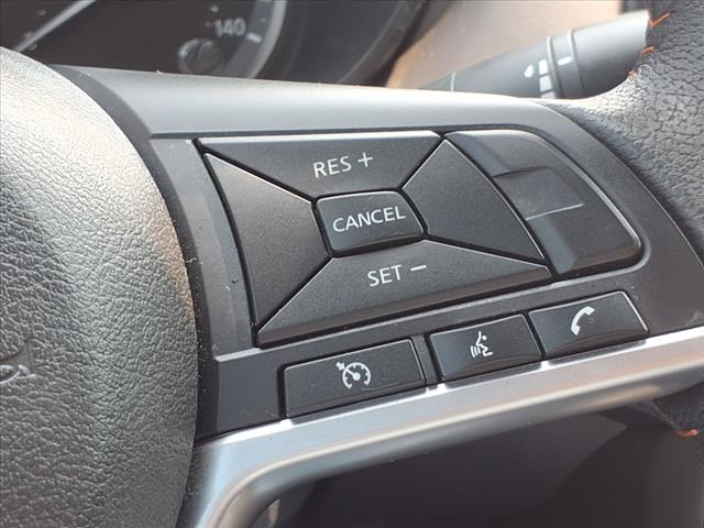 2021 Nissan Versa SR