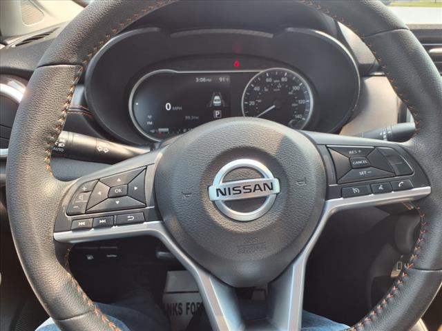2021 Nissan Versa SR