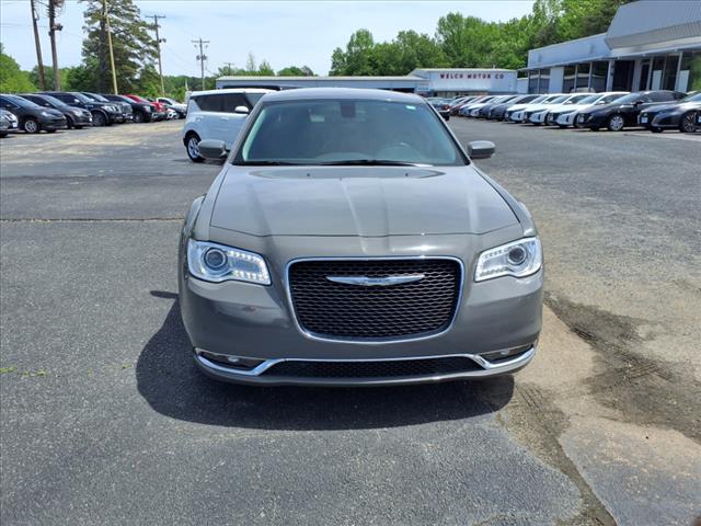 2018 Chrysler 300 Touring L