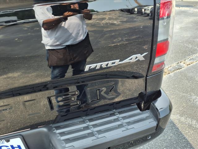 2022 Nissan Frontier PRO-4X