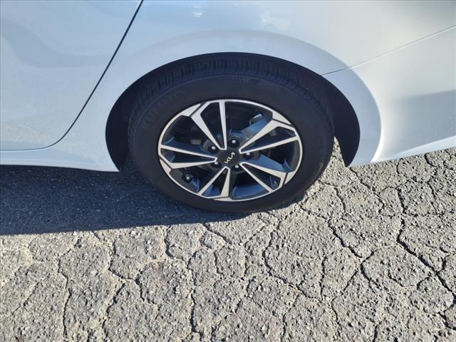 2023 Kia Forte LX