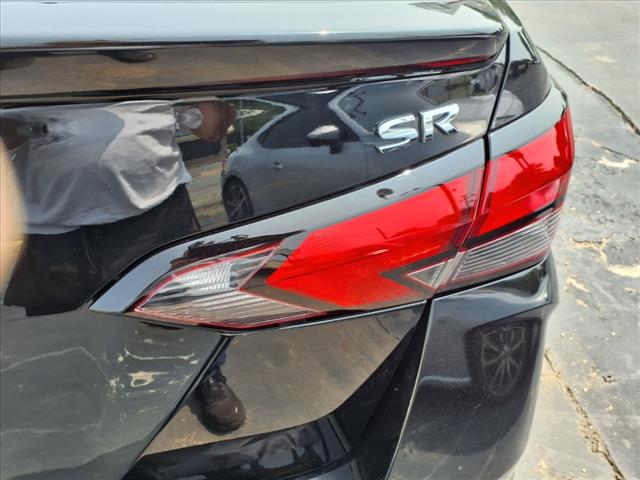 2021 Nissan Versa SR