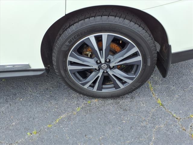 2019 Nissan Pathfinder Platinum