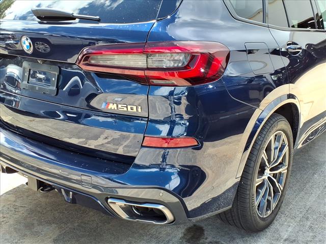 2022 BMW X5 M50i