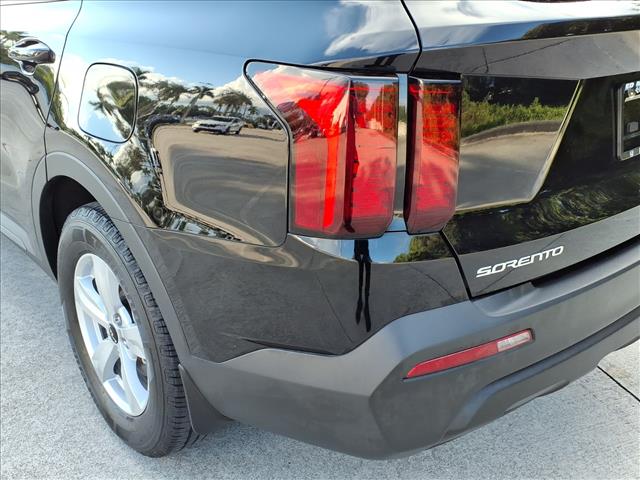 2023 Kia Sorento LX