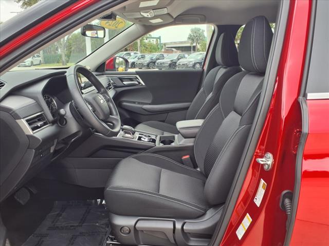 2024 Mitsubishi Outlander ES