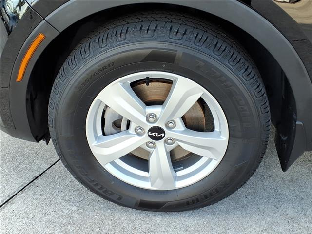2023 Kia Sorento LX