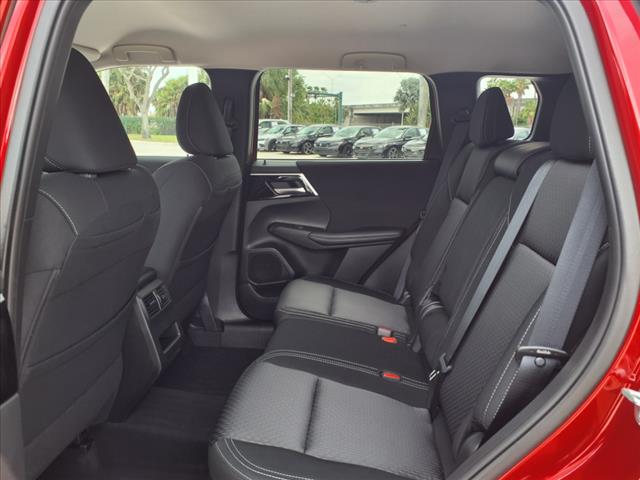 2024 Mitsubishi Outlander ES