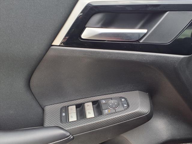2024 Mitsubishi Outlander ES