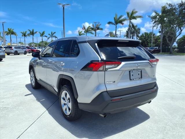 2023 Toyota RAV4 LE