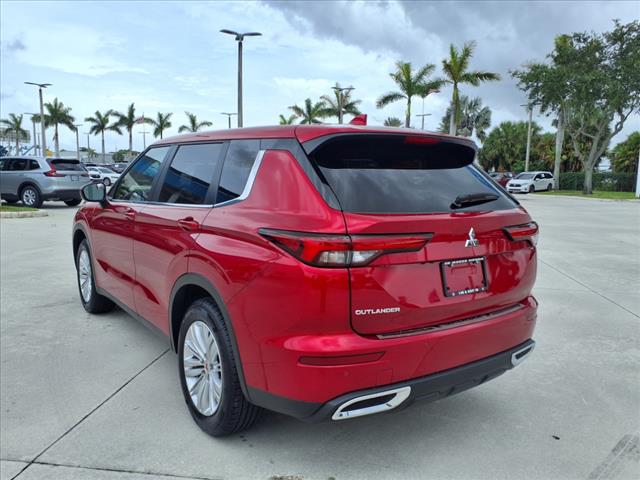 2024 Mitsubishi Outlander ES