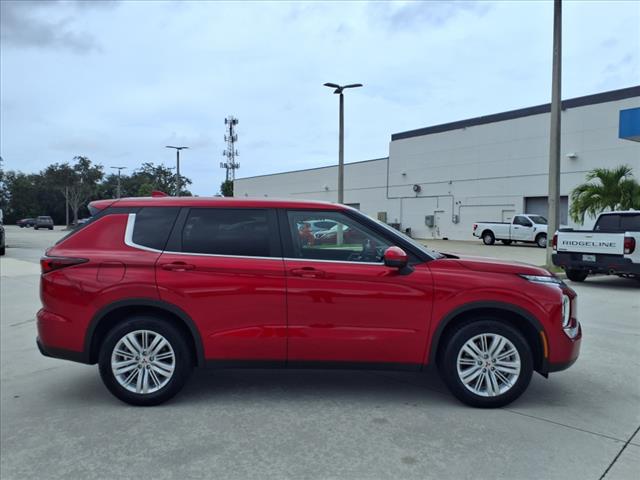2024 Mitsubishi Outlander ES