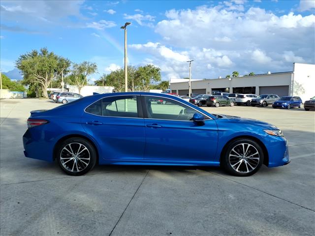 2019 Toyota Camry SE
