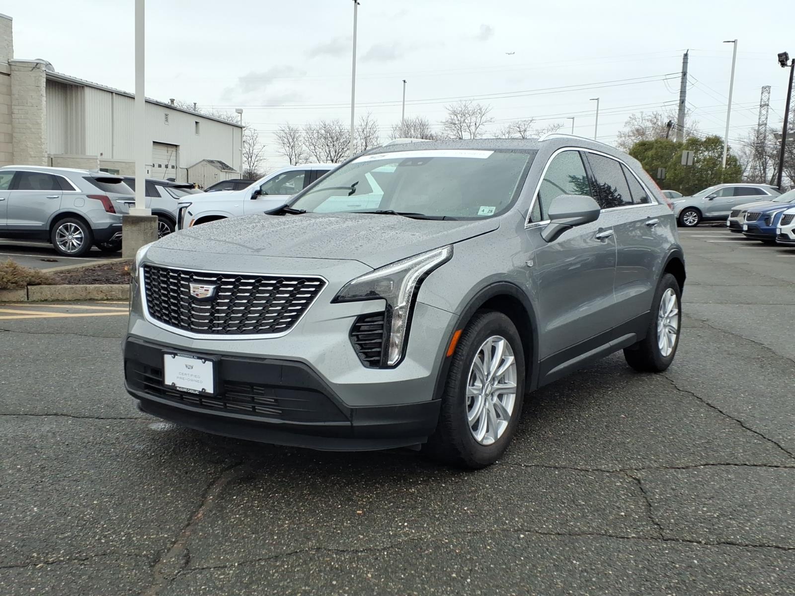 Argent Silver Metallic 2023 Cadillac XT4 Luxury FWD SUV / Crossover Front-Wheel Drive 9-Speed Automatic