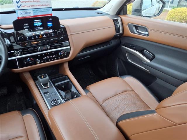 2023 Nissan Pathfinder Platinum