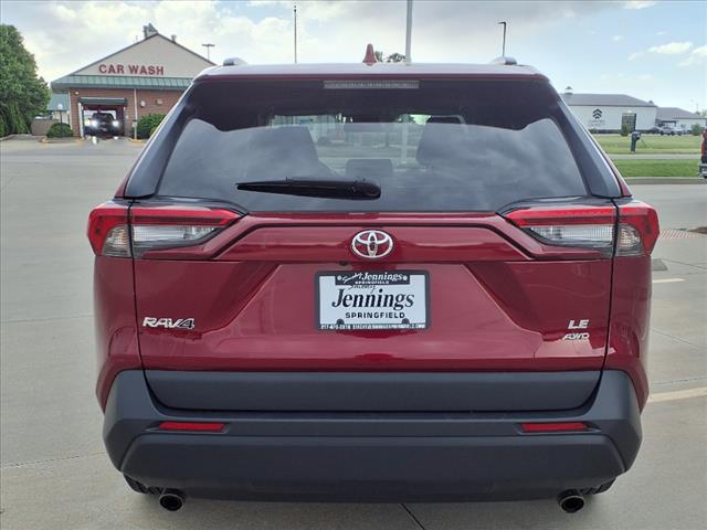 2021 Toyota RAV4 LE