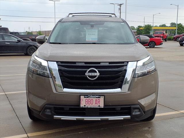 2023 Nissan Pathfinder Platinum