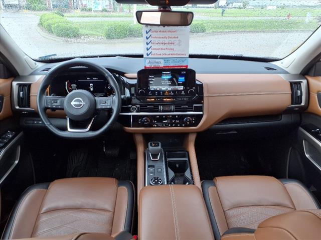 2023 Nissan Pathfinder Platinum