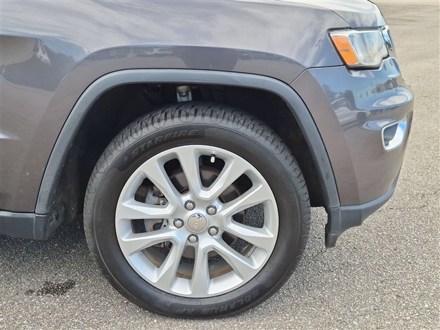 2017 Jeep Grand Cherokee Limited:02620UU