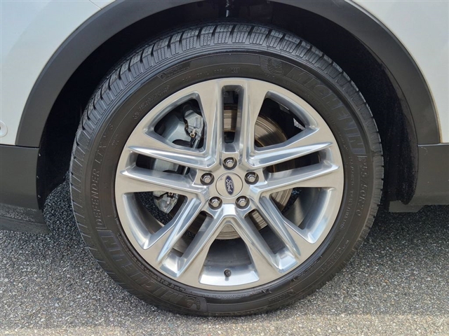 2017 Ford Explorer Limited:02560UU