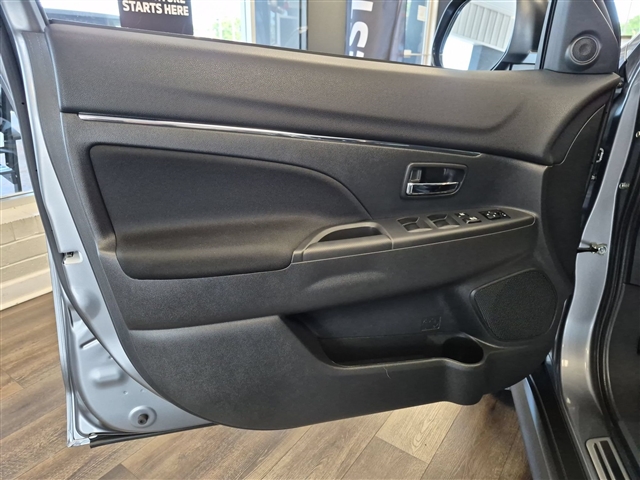 2027 Mitsubishi Outlander Sport ES:MI230590