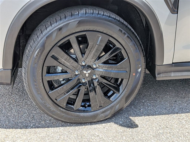 2026 Mitsubishi Outlander Sport SE:MI330400