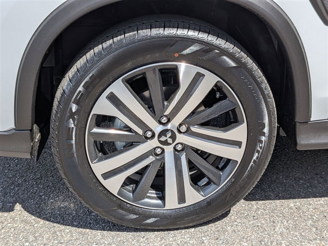 2026 Mitsubishi Outlander Sport SE:MI330340