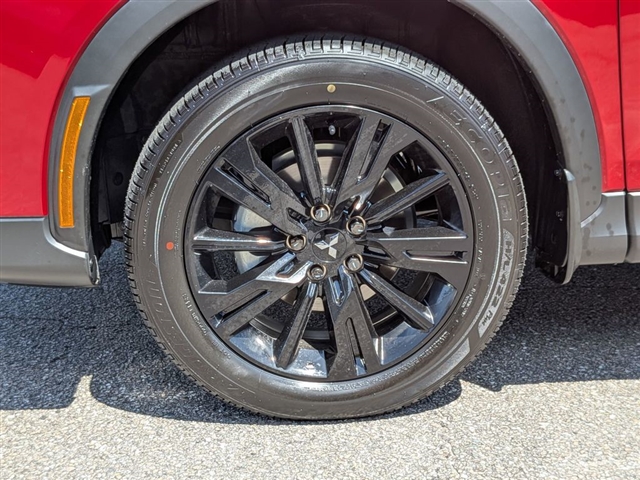 2025 Mitsubishi Eclipse Cross LE:M241570