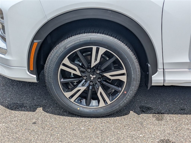 2025 Mitsubishi Eclipse Cross SEL:M241560