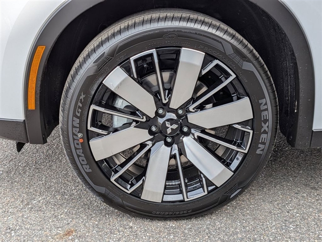 2026 Mitsubishi Outlander SE:MI30160